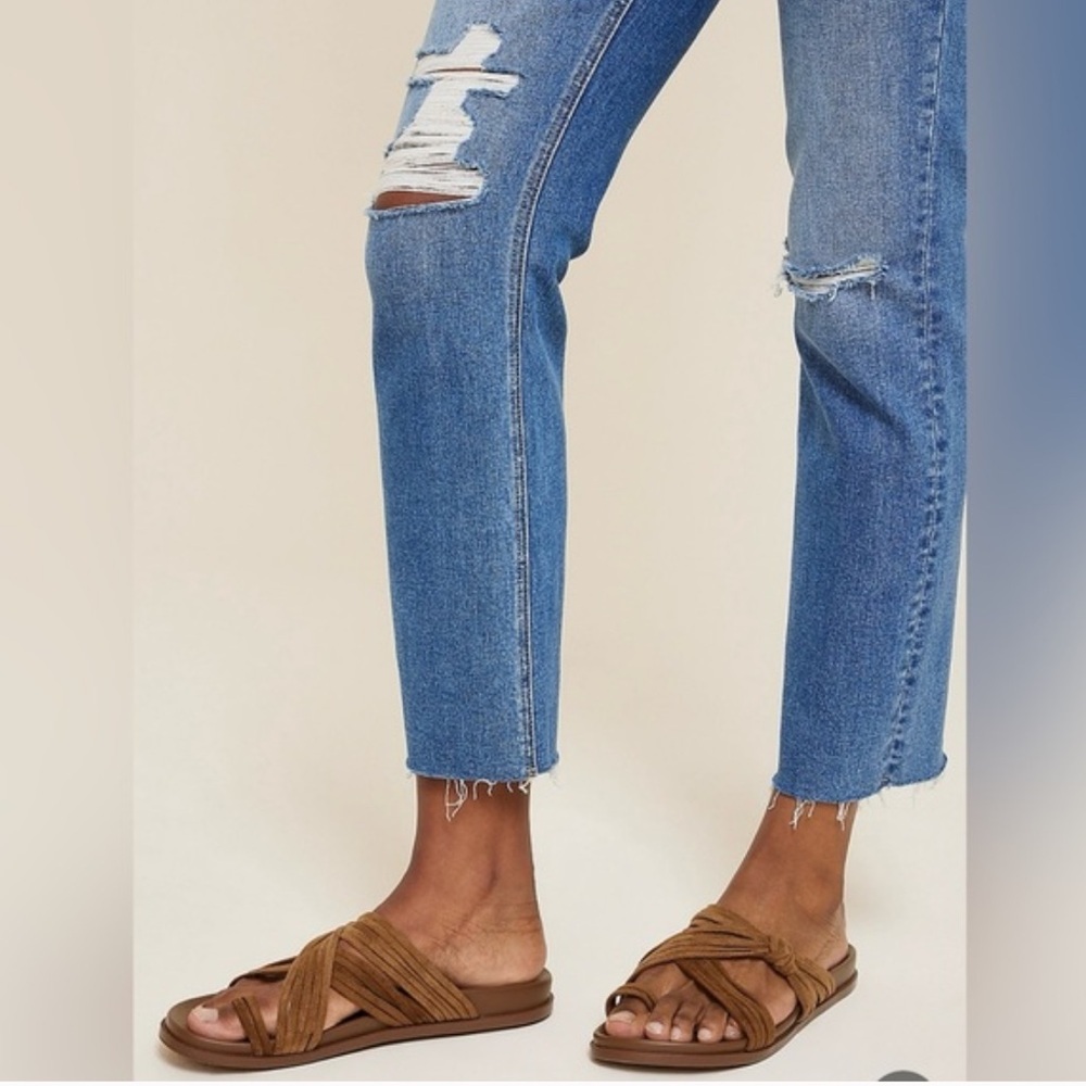 NWOT Maurices | Women’s Brown Flat Sandals with Crisscross Suede Straps, size 9